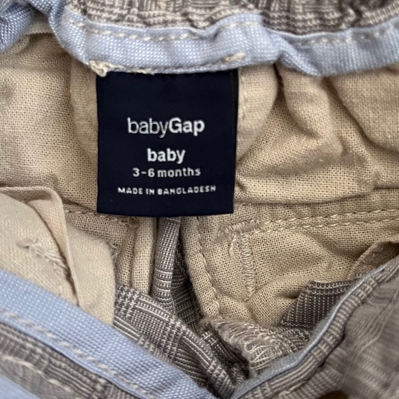 Gap Gray and White Plaid Shorts, Size 3-6 Months - Picture 2 of 4